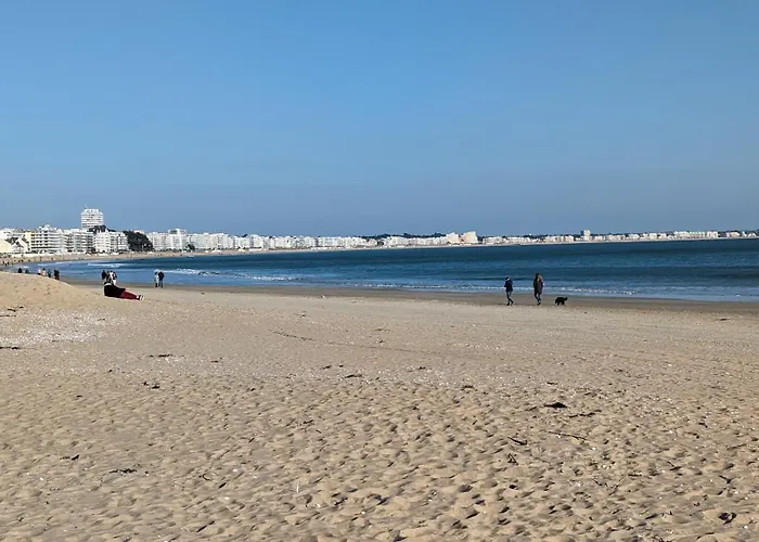 Chez Louchris Apartment